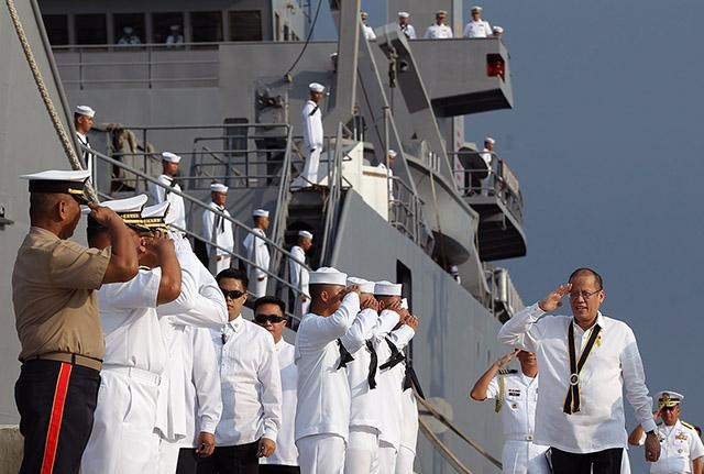 Hai quan Philippines pho dien luc luong o Bien Dong hinh anh