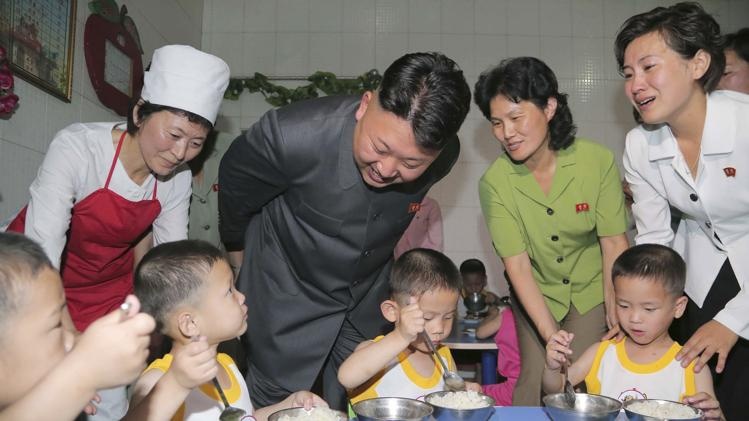 Trieu Tien to My, Han che giau tinh trang nhan quyen toi te hinh anh