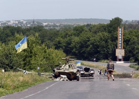 Chien su ac liet o Ukraina, '300 nguoi chet trong 24 gio' hinh anh