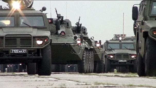 Putin ra lenh quan doi Nga o mien Trung san sang chien dau hinh anh