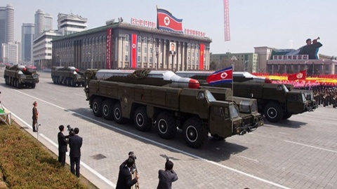 Trieu Tien phong 3 ten lua vao bien Nhat Ban hinh anh