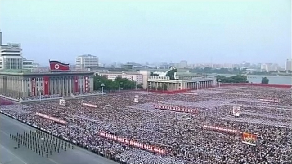 Hang tram ngan nguoi tham gia mit tinh o Trieu Tien hinh anh