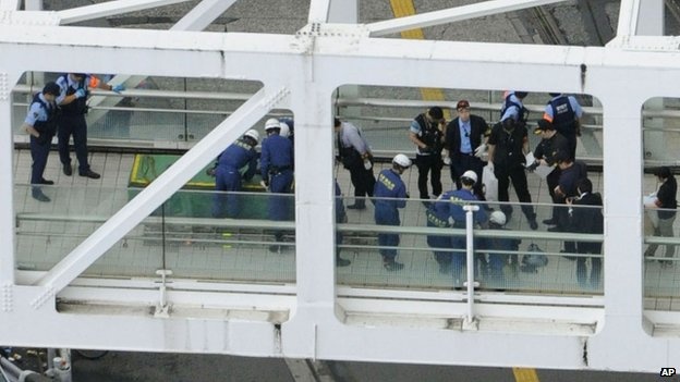 Tu thieu giua thu do Tokyo de phan doi chinh phu hinh anh