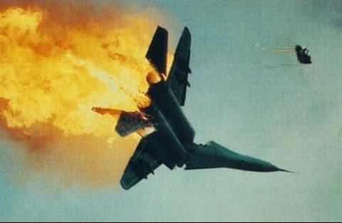 Tiem kich Su-27 cua quan doi Ukraine bi ban ha o mien dong hinh anh