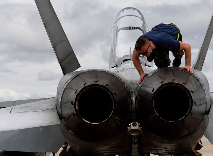 Can canh cham soc phi co chien dau tai RIMPAC 2014 hinh anh