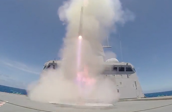 Khinh ham Na Uy vai dan o tap tran hai quan lon nhat the gioi hinh anh