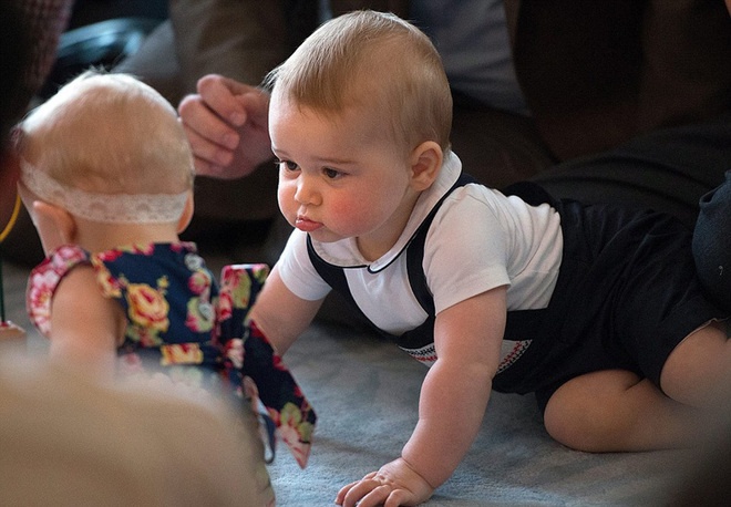 Nam dau doi cua hoang tu nhi nuoc Anh hinh anh