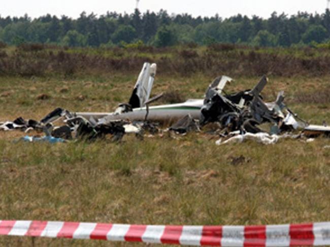 May bay roi o Hy Lap, hai nguoi tu nan hinh anh