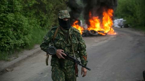 10 binh si Ukraina thiet mang gan hien truong MH17 hinh anh