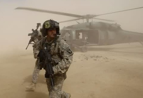 My dung truc thang toi tan trong chien dich giai cuu Foley hinh anh