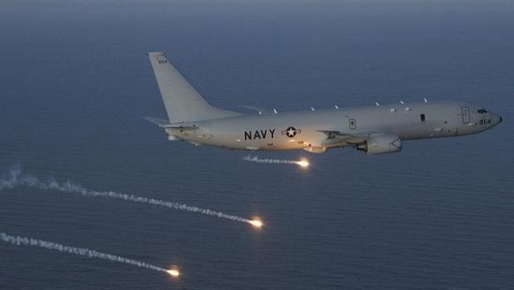 Cat canh cung tho san ngam Boeing P-8 Poseidon hinh anh