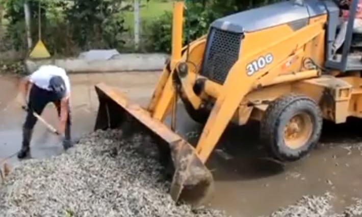 May ui, xe tai don hang tan ca chet thoi o Mexico hinh anh