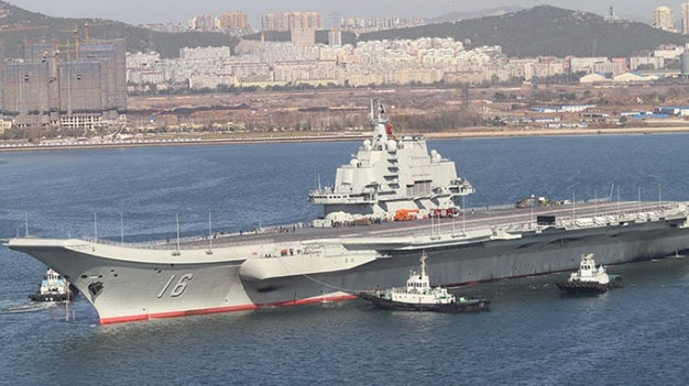 Van hanh tau san bay van la bai toan kho voi Trung Quoc hinh anh