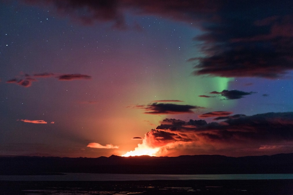 Nui lua Iceland soi suc duoi cuc quang hinh anh