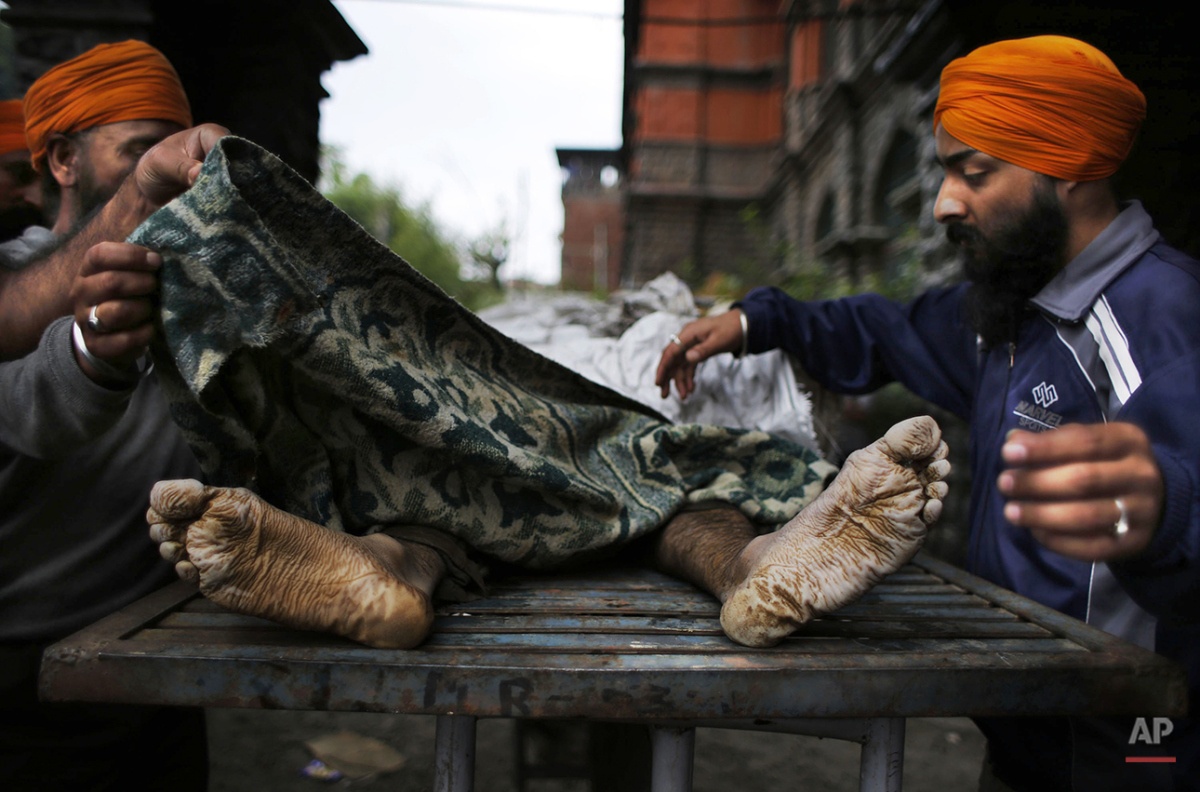 Hinh anh tang thuong tu tam lu o An Do hinh anh