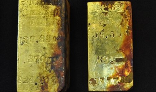 Khai quat xac tau cho 13,6 tan vang o My hinh anh