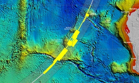 Phat hien nui lua, vuc sau o noi tim kiem MH370 hinh anh