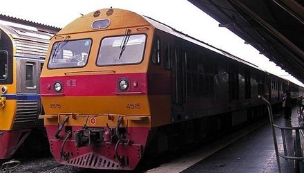 Thai Lan ket an tu hinh ke cuong hiep be gai tren tau hinh anh