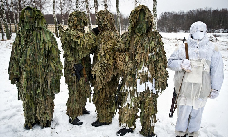 Linh ban tia Nga duoc ren luyen nhu the nao? hinh anh