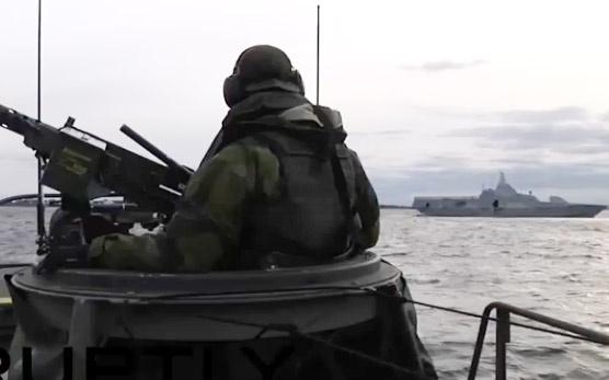 Theo chan chien ham Thuy Dien di san tau ngam bi an hinh anh