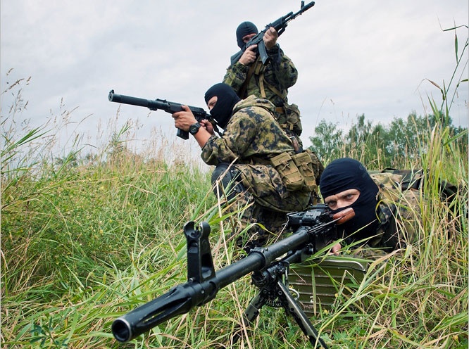 Qua trinh ren luyen gian kho cua canh sat dac nhiem Moscow hinh anh