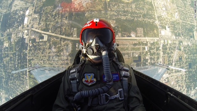 Bay cung phan luc chien dau pho dung nhat cua My hinh anh