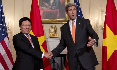 My ra van ban chinh thuc noi long cam ban vu khi cho VN hinh anh