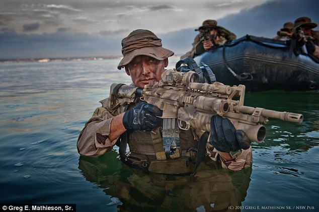 Nhung buc anh lich su ve luc luong biet kich hai quan My hinh anh