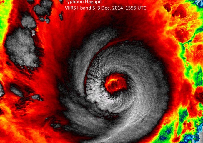 'Vung dat chet' Tacloban lai nam tren duong di cua sieu bao hinh anh