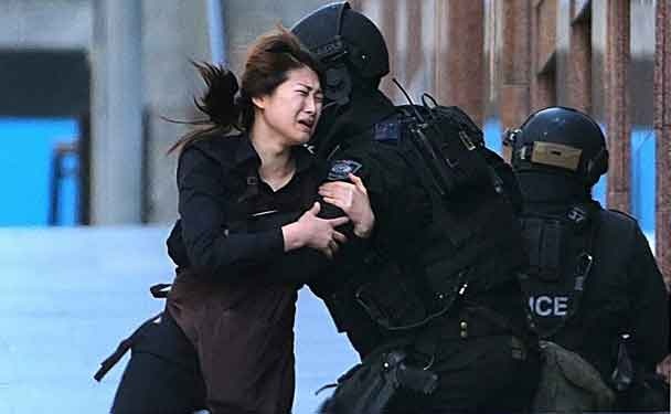 Ke mang co cua IS bat coc con tin giua Sydney hinh anh