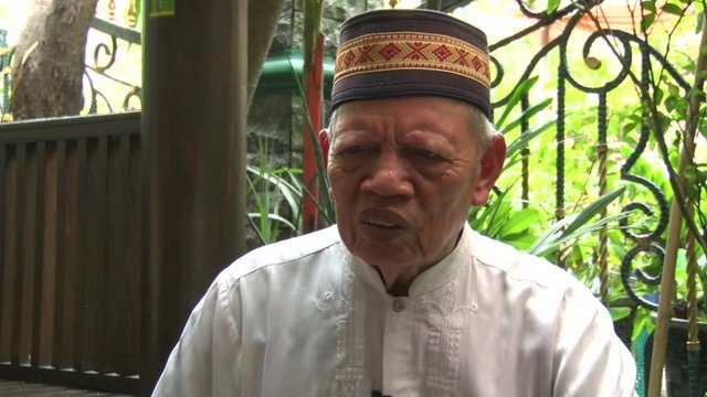 Noi dau bao trum gia dinh co truong QZ8501 hinh anh