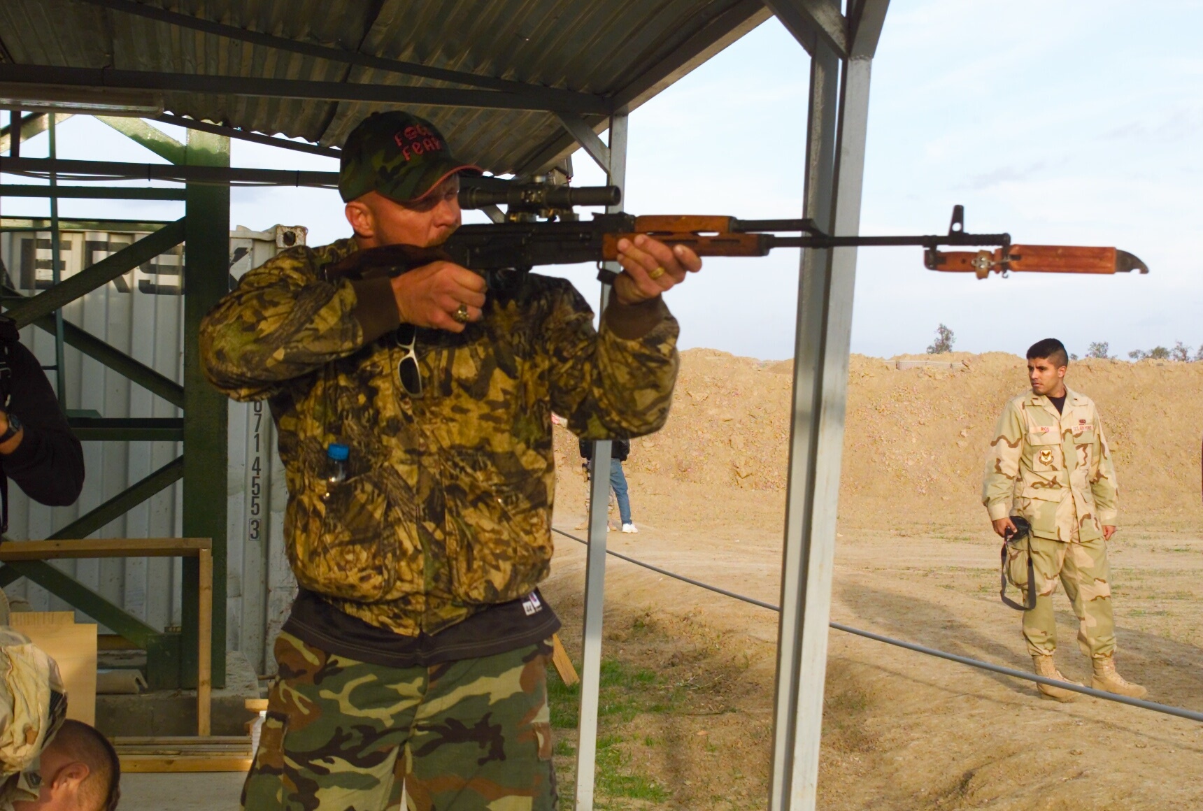 Ban thu sung Dragunov huyen thoai hinh anh