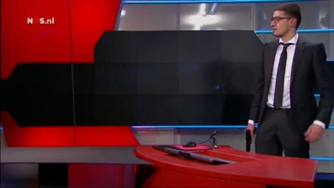 Ha Lan: Thanh nien cam sung doi cuop song dai truyen hinh hinh anh