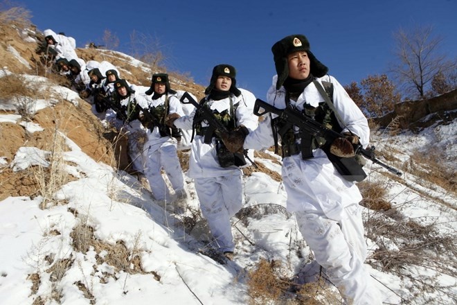 Them mot tuong quan doi Trung Quoc bi bat vi tham nhung hinh anh