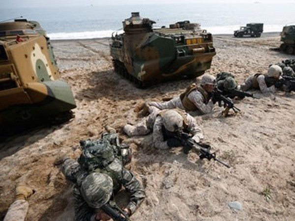 My dieu 3 tau chien toi Han Quoc tham gia tap tran Ssangyong hinh anh