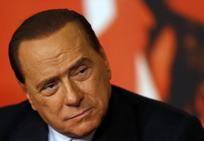 Cuu thu tuong Italy Berlusconi trang an hinh anh