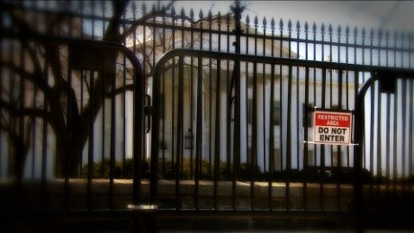 Nha Trang nhan buu kien chua chat kich doc hinh anh