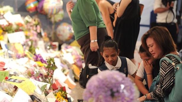 Dan Singapore dau buon truoc su ra di cua Ly Quang Dieu hinh anh