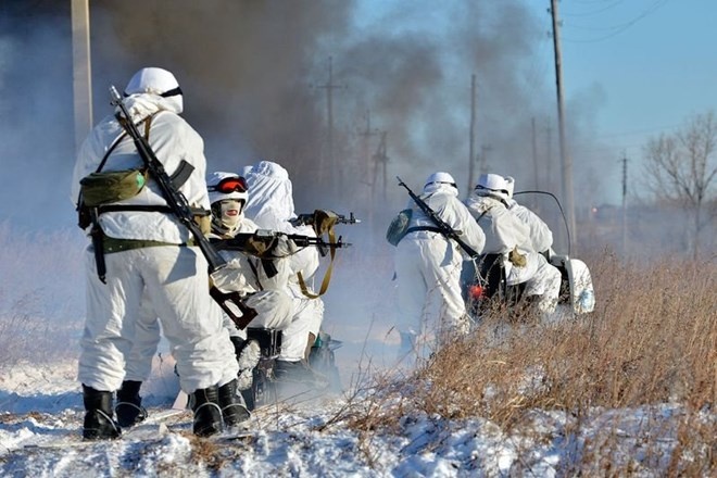 Nga dien tap khong quan va hat nhan quy mo lon o Vien Dong hinh anh