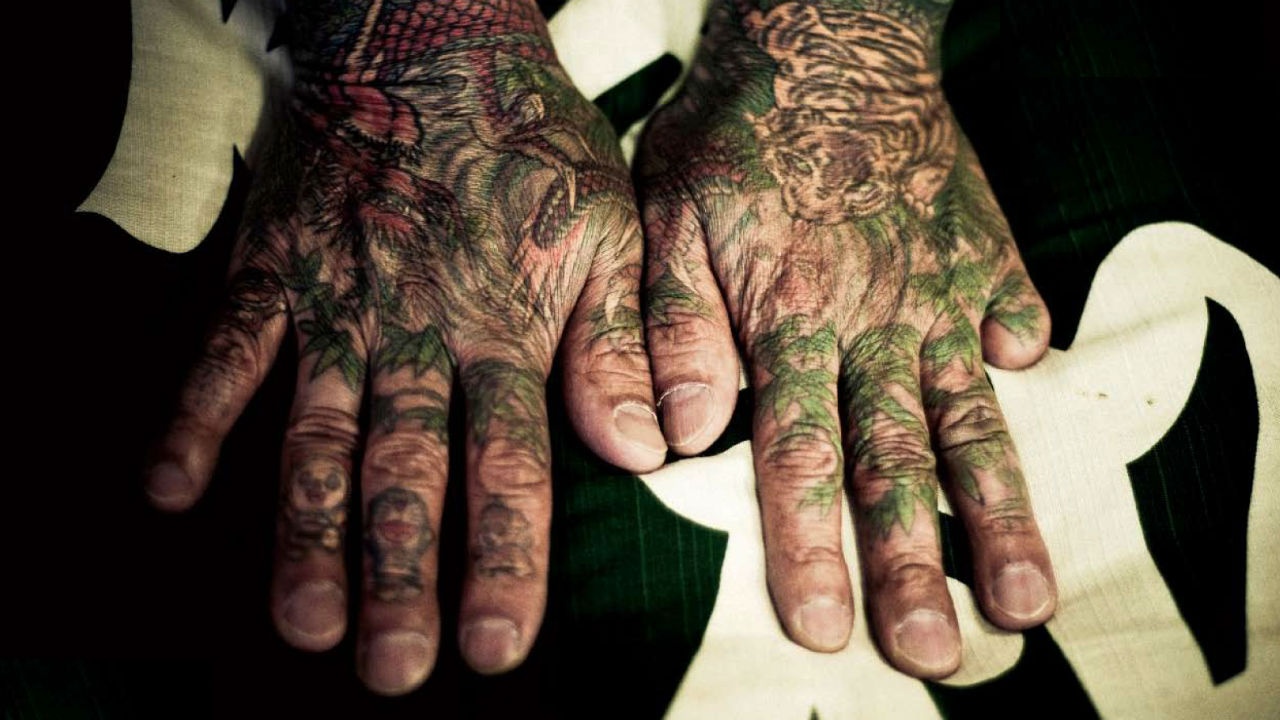 Vi sao Yakuza han che dung sung trong cac vu thanh trung? hinh anh