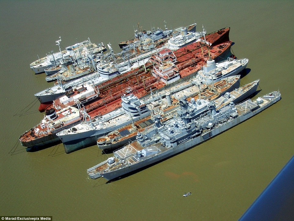 Tau chien hoen gi trong ‘ham doi du thua’ cua My hinh anh