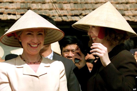 Nhung lan toi Viet Nam cua ba Hillary Clinton hinh anh