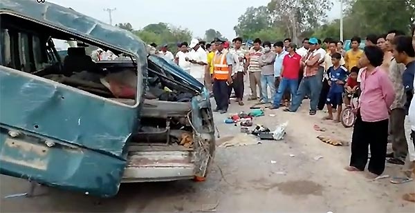 Hien truong tai nan tham khoc o Campuchia hinh anh