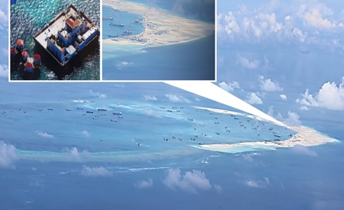 Hoạt động xây dựng trái phép ở bãi Vành Khăn từ chỗ chỉ là một đá nổi diện tích nhỏ (mũi tên trắng).