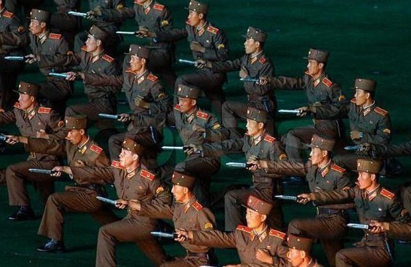 Dac nhiem Trieu Tien pho dien ky nang tren thao truong hinh anh