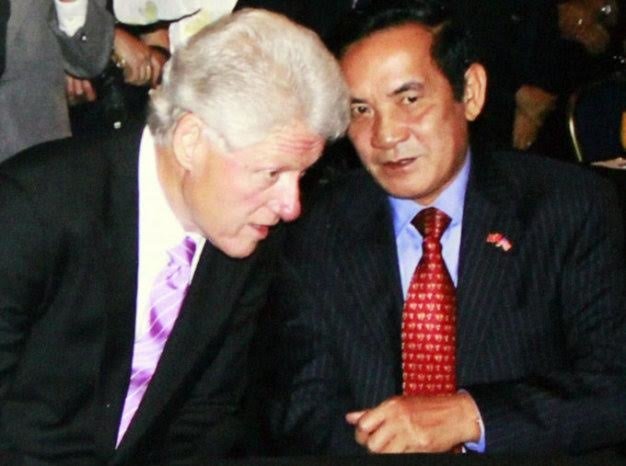 Cuu tong thong Bill Clinton lan thu 5 den Viet Nam hinh anh