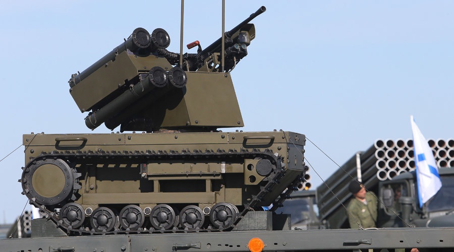 Robot sat thu Nga pho dien ky nang o Sevastopol hinh anh