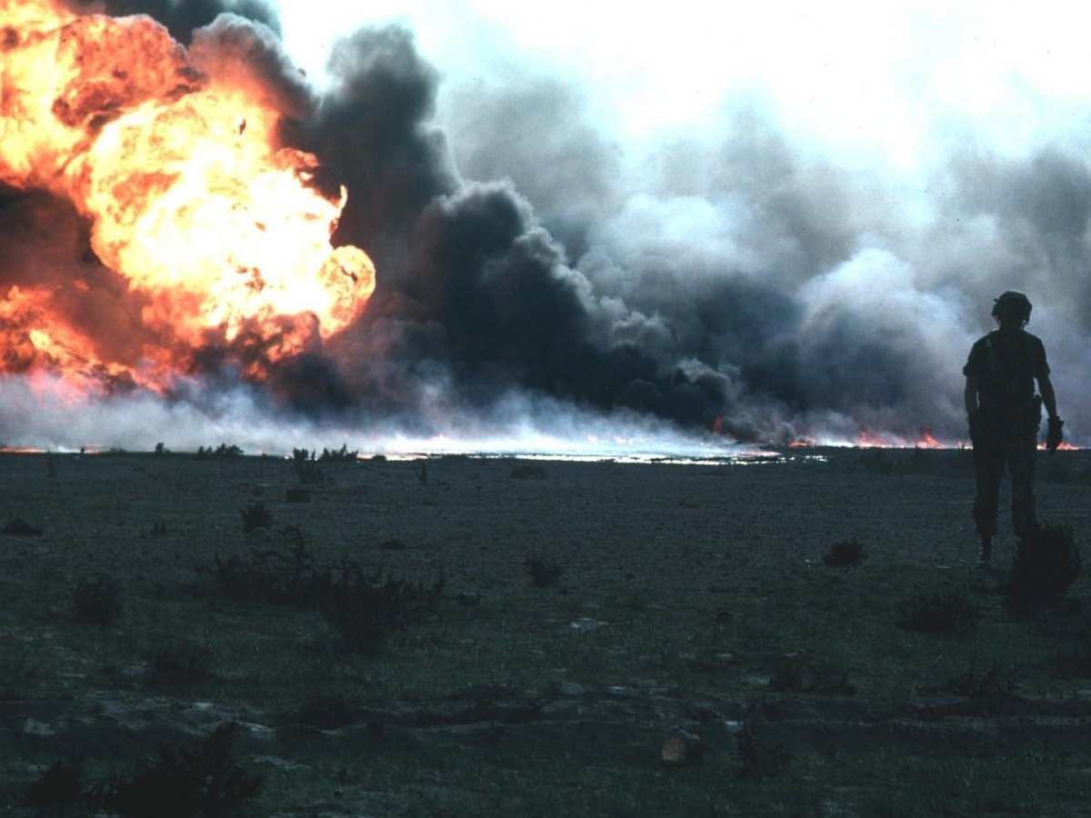 10 quoc gia nam tren bien ‘vang den’ khong lo hinh anh