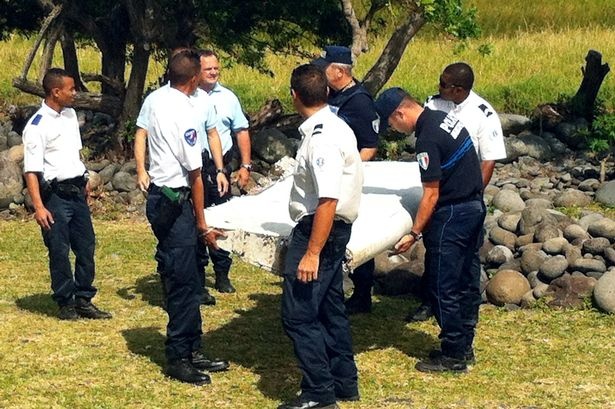 Can canh manh vo nghi la canh may bay Malaysia mat tich hinh anh