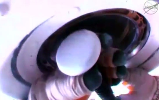 Phi hanh gia Nga lau chui tram vu tru quoc te hinh anh